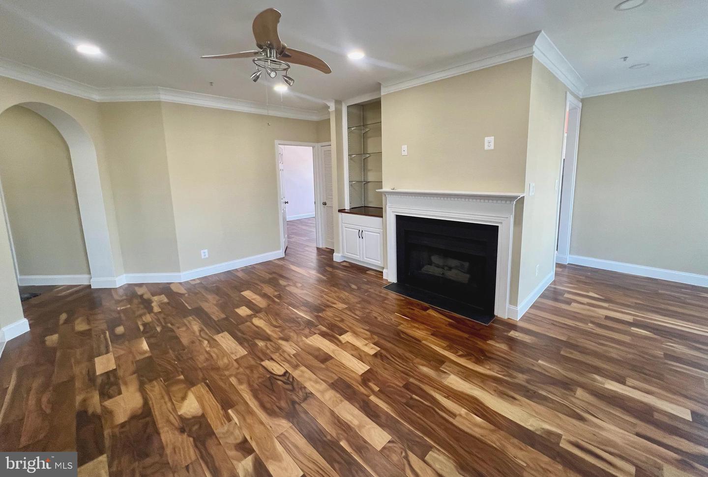 46590 DRYSDALE TER #201, STERLING, Virginia 20165, 2 Bedrooms Bedrooms, ,2 BathroomsBathrooms,Residential,For sale,46590 DRYSDALE TER #201,VALO2115326 MLS # VALO2115326