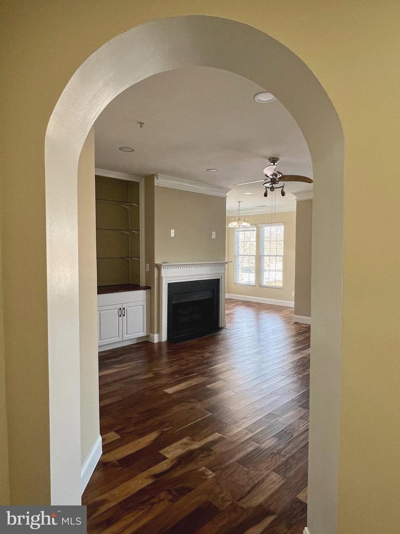 46590 DRYSDALE TER #201, STERLING, Virginia 20165, 2 Bedrooms Bedrooms, ,2 BathroomsBathrooms,Residential,For sale,46590 DRYSDALE TER #201,VALO2115326 MLS # VALO2115326