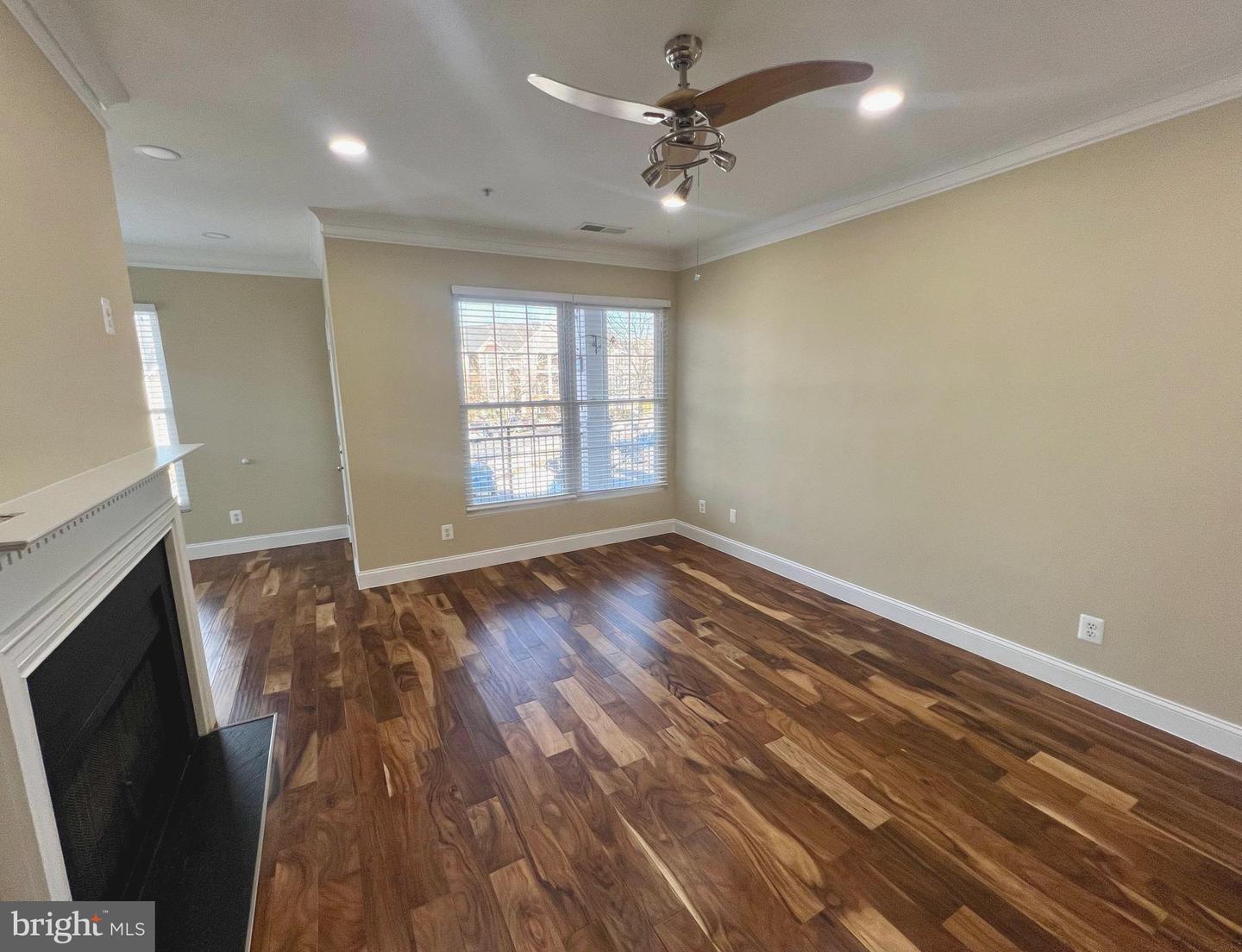 46590 DRYSDALE TER #201, STERLING, Virginia 20165, 2 Bedrooms Bedrooms, ,2 BathroomsBathrooms,Residential,For sale,46590 DRYSDALE TER #201,VALO2115326 MLS # VALO2115326