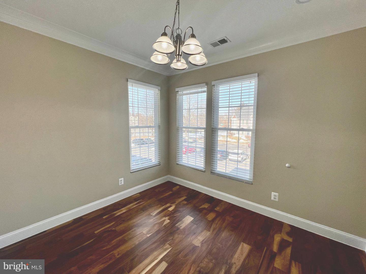 46590 DRYSDALE TER #201, STERLING, Virginia 20165, 2 Bedrooms Bedrooms, ,2 BathroomsBathrooms,Residential,For sale,46590 DRYSDALE TER #201,VALO2115326 MLS # VALO2115326