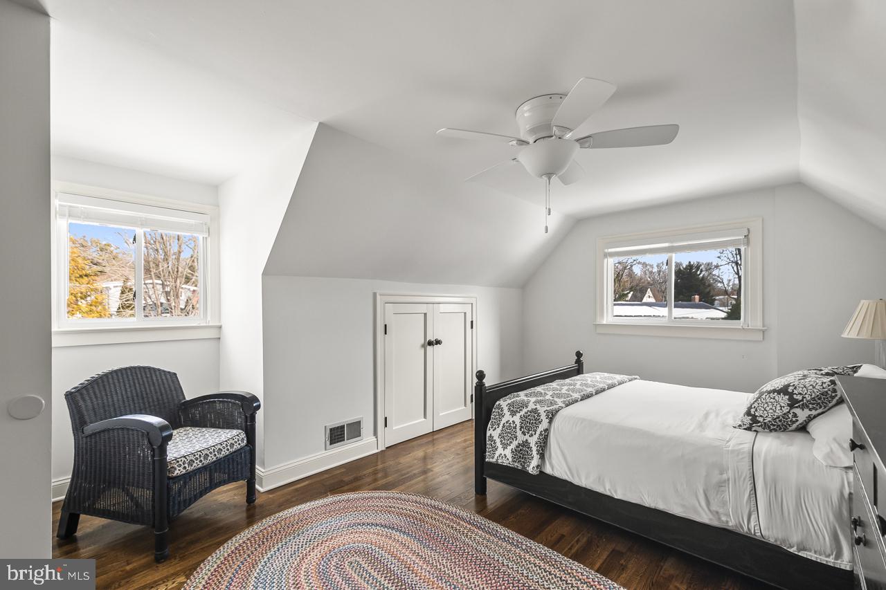 5005 RHOADES PL, ALEXANDRIA, Virginia 22304, 5 Bedrooms Bedrooms, ,3 BathroomsBathrooms,Residential,For sale,5005 RHOADES PL,VAAX2053878 MLS # VAAX2053878