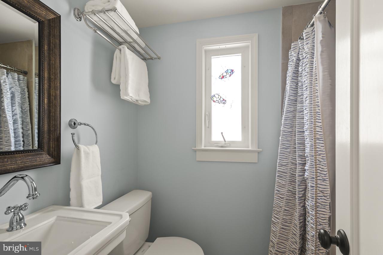 5005 RHOADES PL, ALEXANDRIA, Virginia 22304, 5 Bedrooms Bedrooms, ,3 BathroomsBathrooms,Residential,For sale,5005 RHOADES PL,VAAX2053878 MLS # VAAX2053878