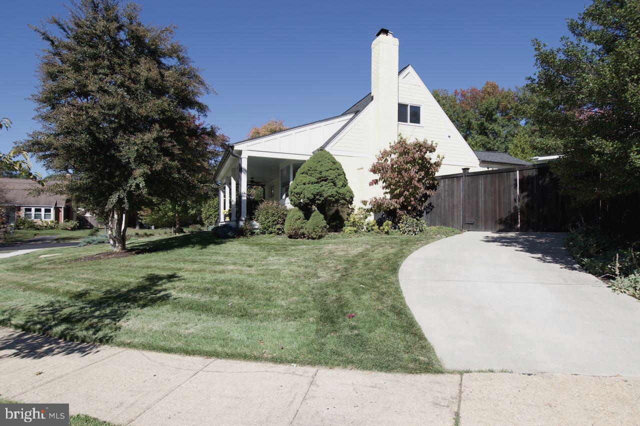 5005 RHOADES PL, ALEXANDRIA, Virginia 22304, 5 Bedrooms Bedrooms, ,3 BathroomsBathrooms,Residential,For sale,5005 RHOADES PL,VAAX2053878 MLS # VAAX2053878