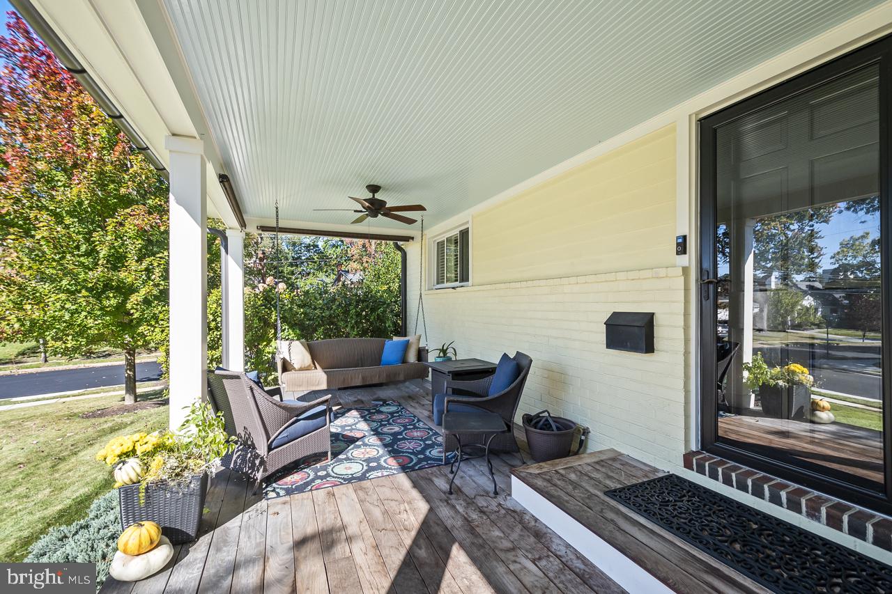 5005 RHOADES PL, ALEXANDRIA, Virginia 22304, 5 Bedrooms Bedrooms, ,3 BathroomsBathrooms,Residential,For sale,5005 RHOADES PL,VAAX2053878 MLS # VAAX2053878