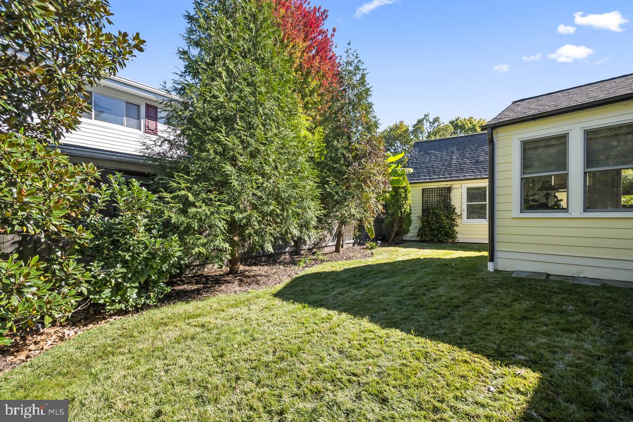 5005 RHOADES PL, ALEXANDRIA, Virginia 22304, 5 Bedrooms Bedrooms, ,3 BathroomsBathrooms,Residential,For sale,5005 RHOADES PL,VAAX2053878 MLS # VAAX2053878