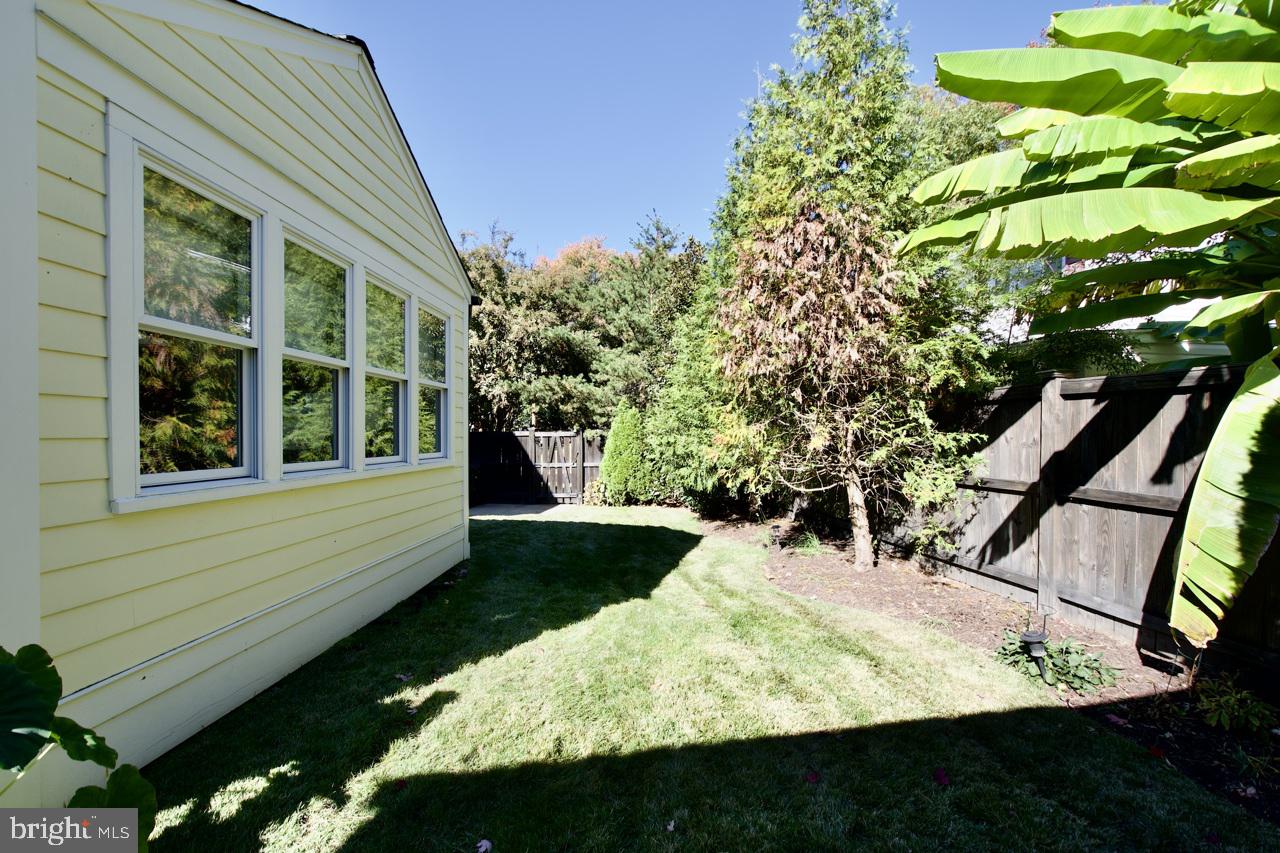 5005 RHOADES PL, ALEXANDRIA, Virginia 22304, 5 Bedrooms Bedrooms, ,3 BathroomsBathrooms,Residential,For sale,5005 RHOADES PL,VAAX2053878 MLS # VAAX2053878