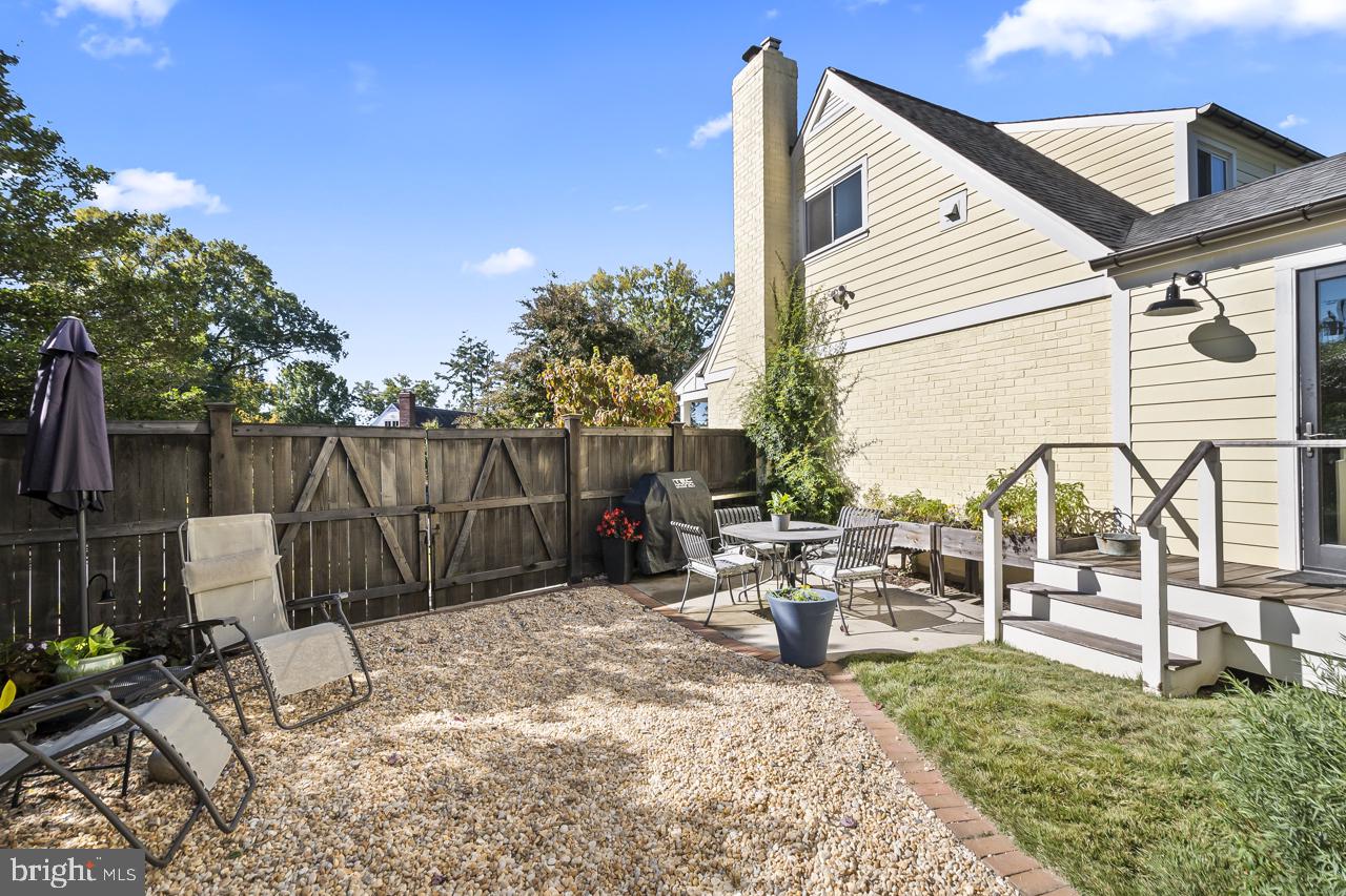 5005 RHOADES PL, ALEXANDRIA, Virginia 22304, 5 Bedrooms Bedrooms, ,3 BathroomsBathrooms,Residential,For sale,5005 RHOADES PL,VAAX2053878 MLS # VAAX2053878