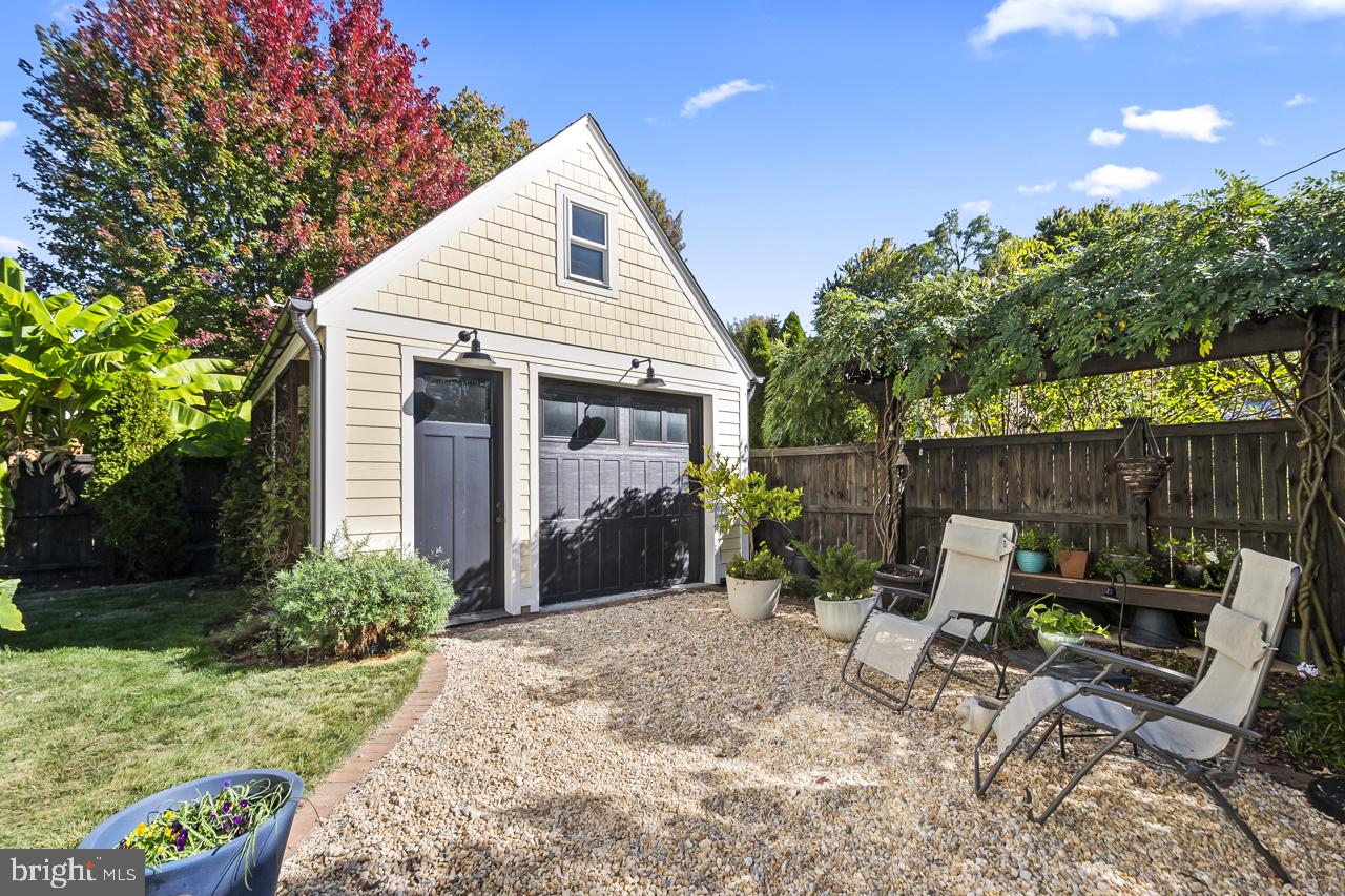 5005 RHOADES PL, ALEXANDRIA, Virginia 22304, 5 Bedrooms Bedrooms, ,3 BathroomsBathrooms,Residential,For sale,5005 RHOADES PL,VAAX2053878 MLS # VAAX2053878