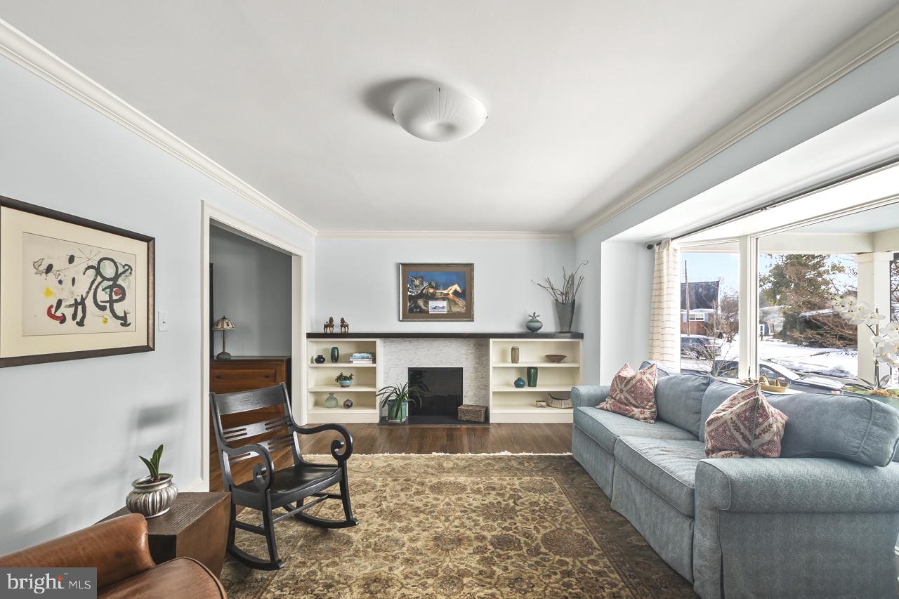 5005 RHOADES PL, ALEXANDRIA, Virginia 22304, 5 Bedrooms Bedrooms, ,3 BathroomsBathrooms,Residential,For sale,5005 RHOADES PL,VAAX2053878 MLS # VAAX2053878