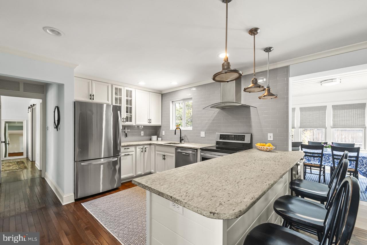 5005 RHOADES PL, ALEXANDRIA, Virginia 22304, 5 Bedrooms Bedrooms, ,3 BathroomsBathrooms,Residential,For sale,5005 RHOADES PL,VAAX2053878 MLS # VAAX2053878