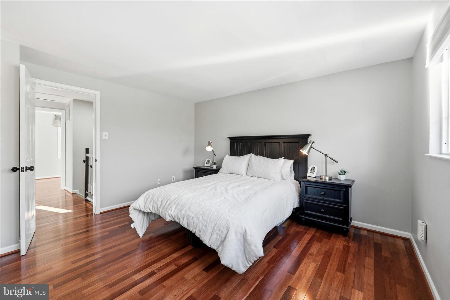 5211 PLEASURE COVE CT, ALEXANDRIA, Virginia 22315, 3 Bedrooms Bedrooms, ,2 BathroomsBathrooms,Residential,For sale,5211 PLEASURE COVE CT,VAFX2289416 MLS # VAFX2289416