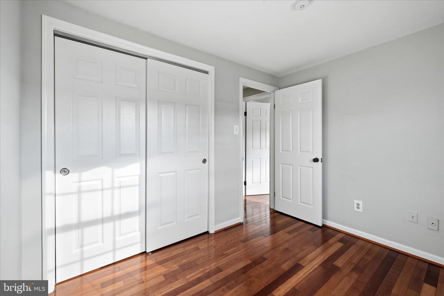 5211 PLEASURE COVE CT, ALEXANDRIA, Virginia 22315, 3 Bedrooms Bedrooms, ,2 BathroomsBathrooms,Residential,For sale,5211 PLEASURE COVE CT,VAFX2289416 MLS # VAFX2289416