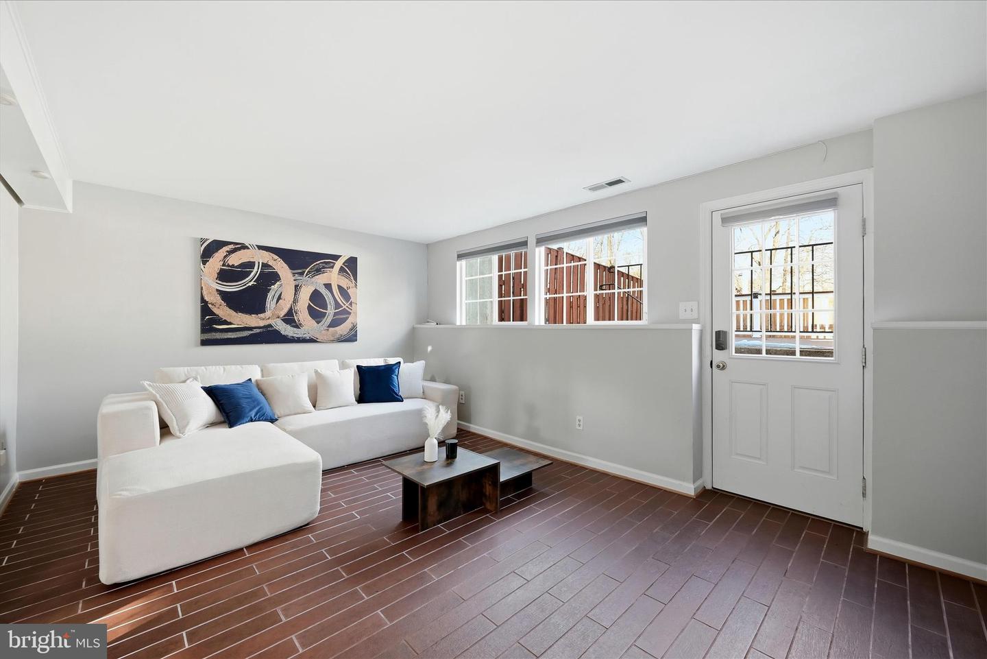 5211 PLEASURE COVE CT, ALEXANDRIA, Virginia 22315, 3 Bedrooms Bedrooms, ,2 BathroomsBathrooms,Residential,For sale,5211 PLEASURE COVE CT,VAFX2289416 MLS # VAFX2289416