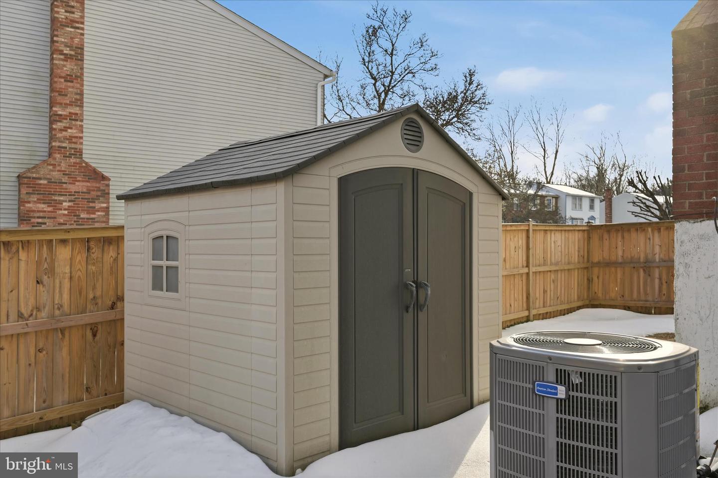 5211 PLEASURE COVE CT, ALEXANDRIA, Virginia 22315, 3 Bedrooms Bedrooms, ,2 BathroomsBathrooms,Residential,For sale,5211 PLEASURE COVE CT,VAFX2289416 MLS # VAFX2289416