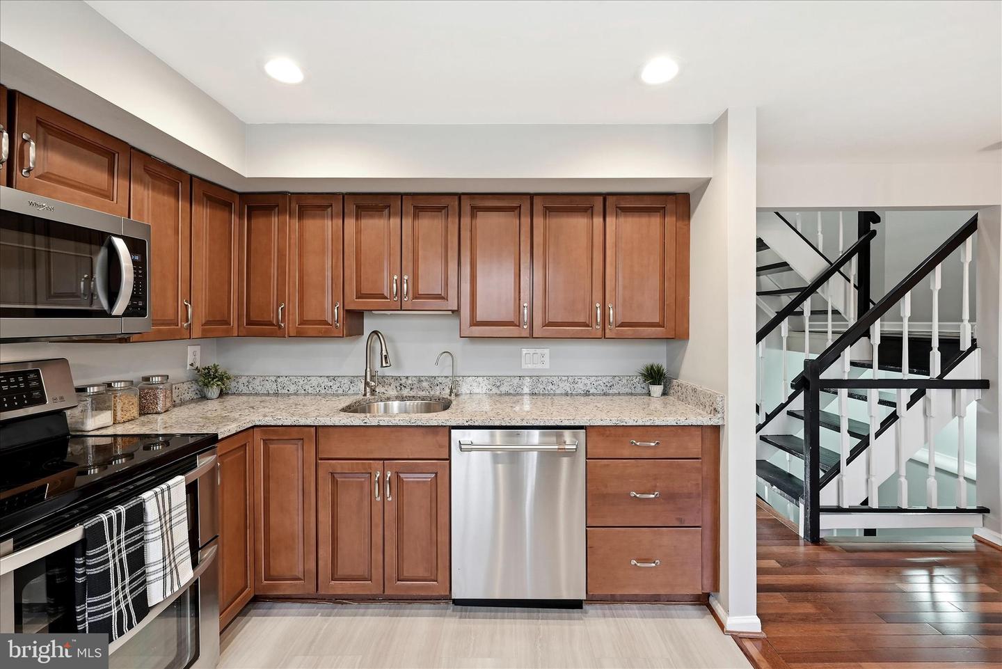 5211 PLEASURE COVE CT, ALEXANDRIA, Virginia 22315, 3 Bedrooms Bedrooms, ,2 BathroomsBathrooms,Residential,For sale,5211 PLEASURE COVE CT,VAFX2289416 MLS # VAFX2289416