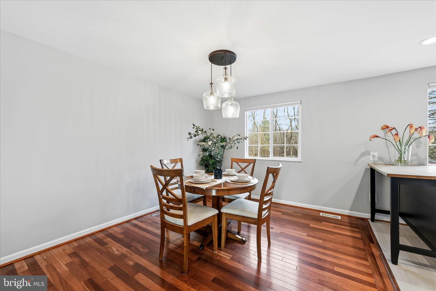 5211 PLEASURE COVE CT, ALEXANDRIA, Virginia 22315, 3 Bedrooms Bedrooms, ,2 BathroomsBathrooms,Residential,For sale,5211 PLEASURE COVE CT,VAFX2289416 MLS # VAFX2289416