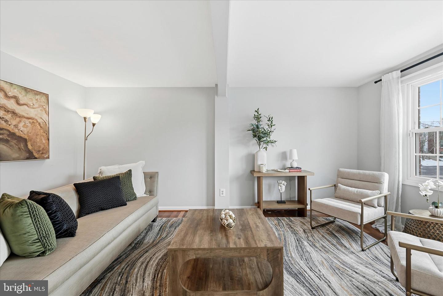 5211 PLEASURE COVE CT, ALEXANDRIA, Virginia 22315, 3 Bedrooms Bedrooms, ,2 BathroomsBathrooms,Residential,For sale,5211 PLEASURE COVE CT,VAFX2289416 MLS # VAFX2289416