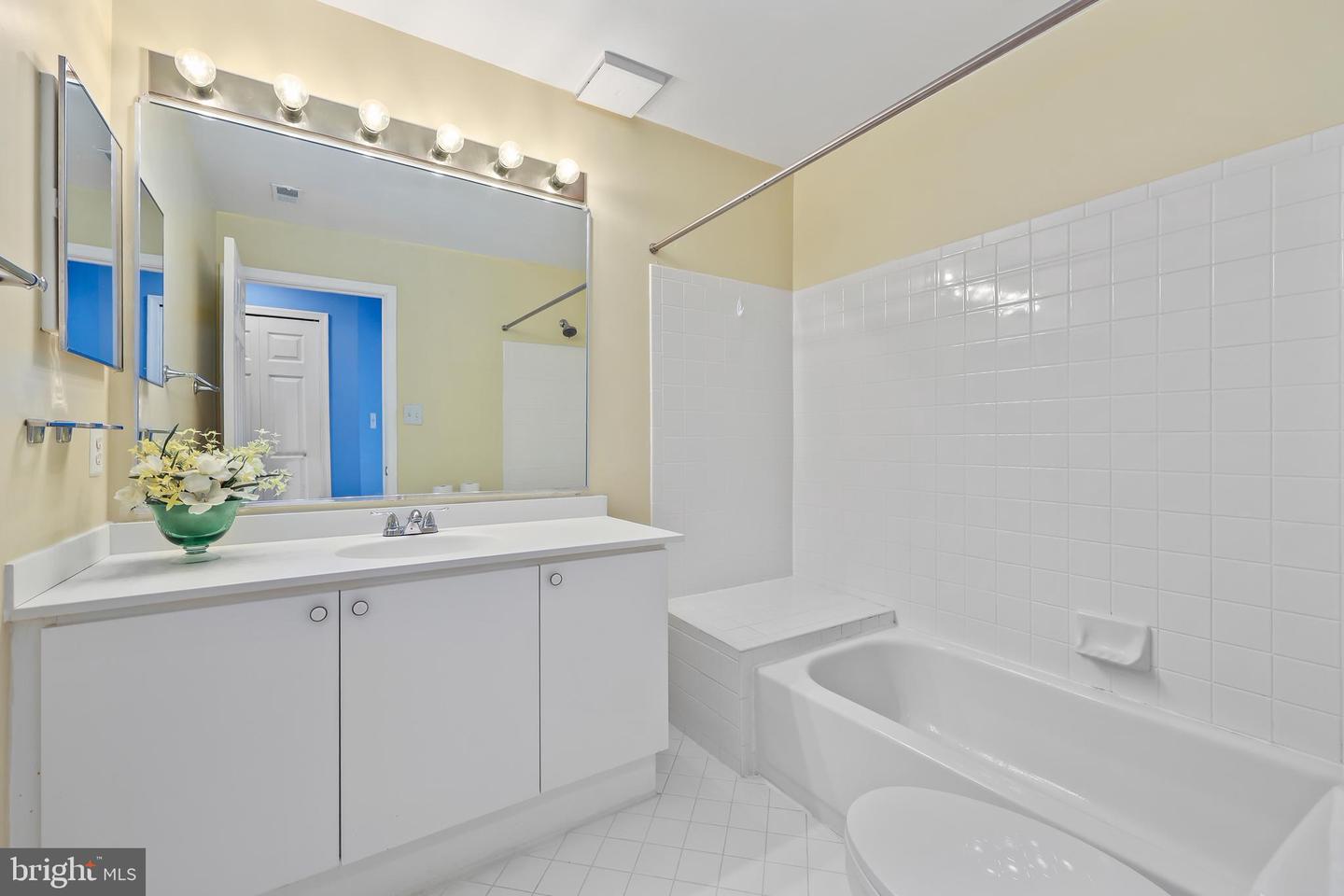 44156 NATALIE TER #301, ASHBURN, Virginia 20147, 2 Bedrooms Bedrooms, ,2 BathroomsBathrooms,Residential,For sale,44156 NATALIE TER #301,VALO2115362 MLS # VALO2115362 44156 NATALIE TER #301, ASHBURN, Virginia 20147, 2 Bedrooms Bedrooms, ,2 BathroomsBathrooms,Residential,For sale,44156 NATALIE TER #301,VALO2115362 MLS # VALO2115362