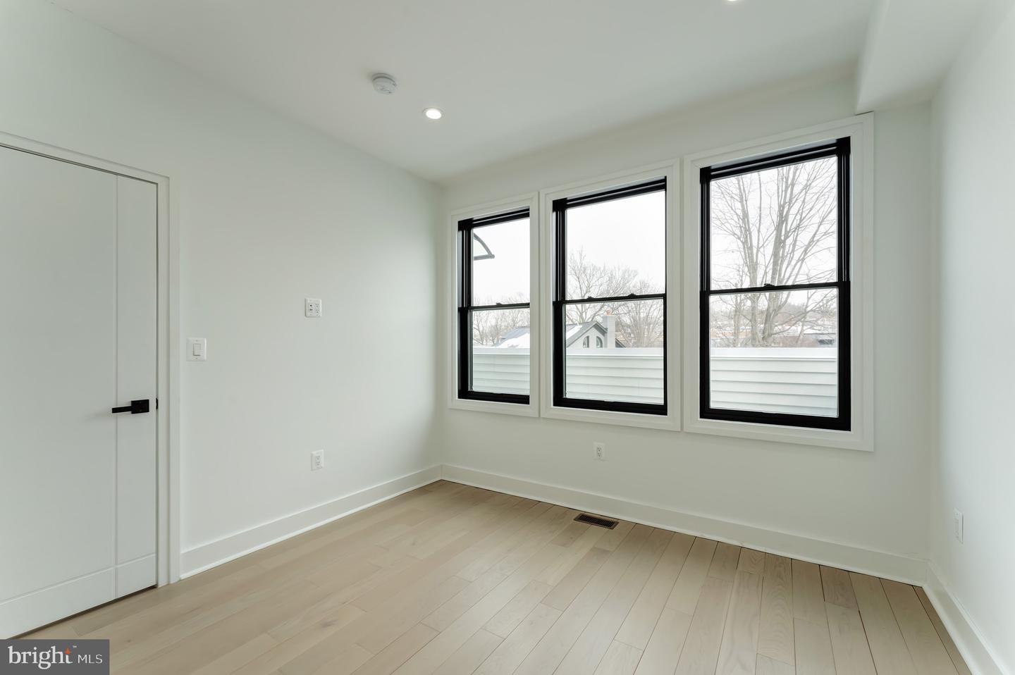 4411 ILLINOIS AVE NW, WASHINGTON, District Of Columbia 20011, 5 Bedrooms Bedrooms, 12 Rooms Rooms,5 BathroomsBathrooms,Residential,For sale,4411 ILLINOIS AVE NW,DCDC2244996 MLS # DCDC2244996 4411 ILLINOIS AVE NW, WASHINGTON, District Of Columbia 20011, 5 Bedrooms Bedrooms, 12 Rooms Rooms,5 BathroomsBathrooms,Residential,For sale,4411 ILLINOIS AVE NW,DCDC2244996 MLS # DCDC2244996