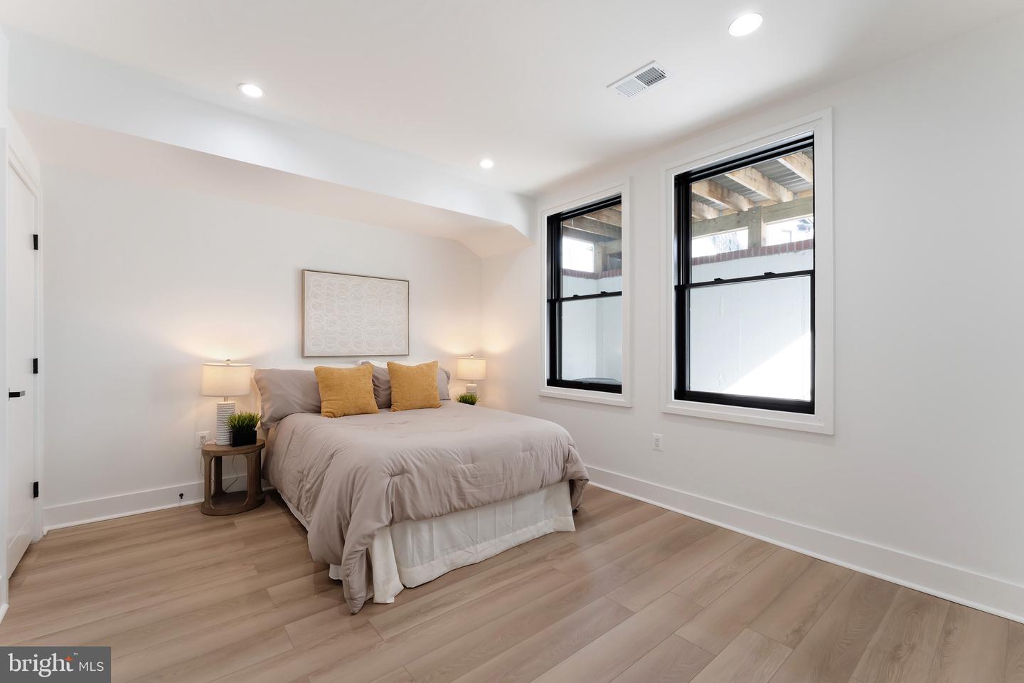 4411 ILLINOIS AVE NW, WASHINGTON, District Of Columbia 20011, 5 Bedrooms Bedrooms, 12 Rooms Rooms,5 BathroomsBathrooms,Residential,For sale,4411 ILLINOIS AVE NW,DCDC2244996 MLS # DCDC2244996 4411 ILLINOIS AVE NW, WASHINGTON, District Of Columbia 20011, 5 Bedrooms Bedrooms, 12 Rooms Rooms,5 BathroomsBathrooms,Residential,For sale,4411 ILLINOIS AVE NW,DCDC2244996 MLS # DCDC2244996