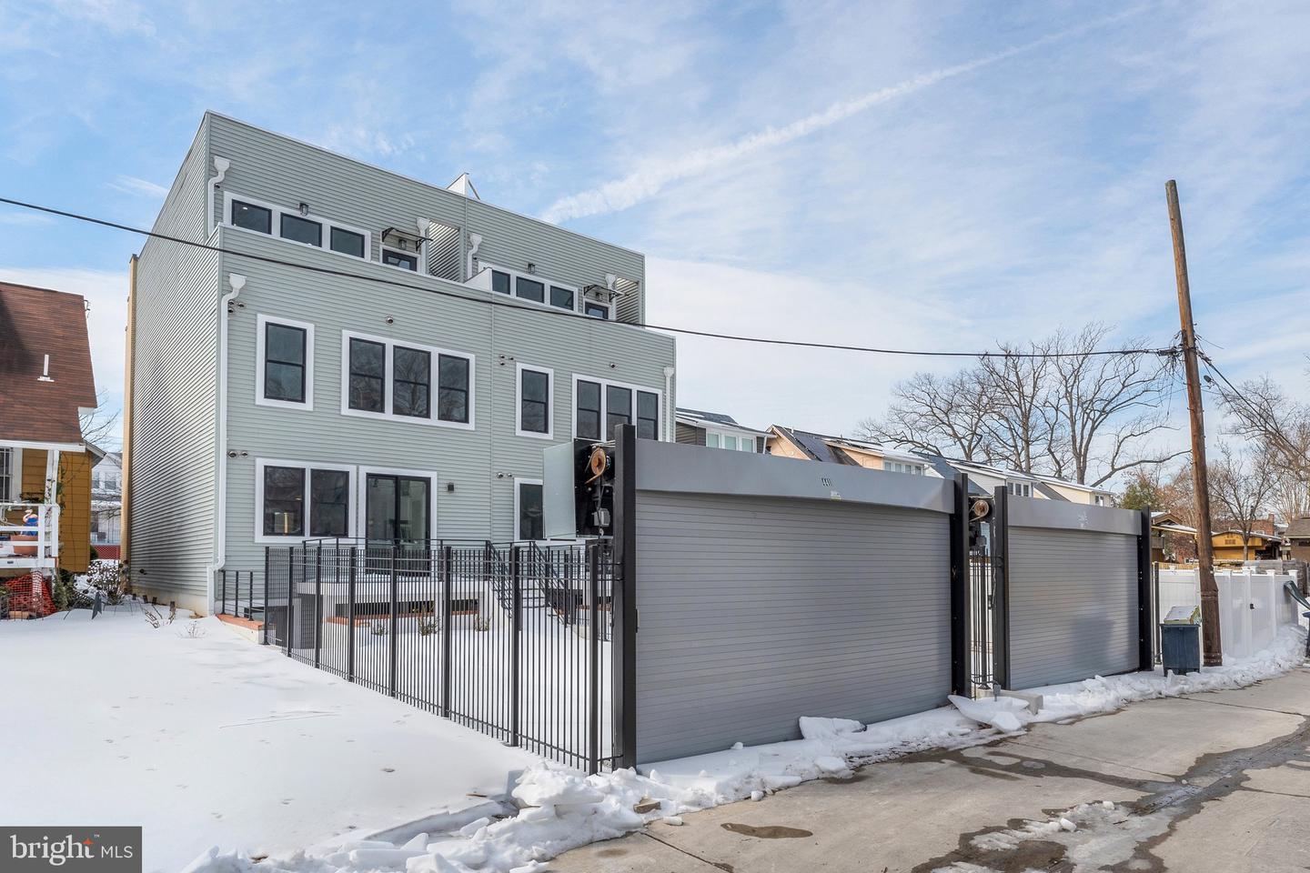 4411 ILLINOIS AVE NW, WASHINGTON, District Of Columbia 20011, 5 Bedrooms Bedrooms, 12 Rooms Rooms,5 BathroomsBathrooms,Residential,For sale,4411 ILLINOIS AVE NW,DCDC2244996 MLS # DCDC2244996 4411 ILLINOIS AVE NW, WASHINGTON, District Of Columbia 20011, 5 Bedrooms Bedrooms, 12 Rooms Rooms,5 BathroomsBathrooms,Residential,For sale,4411 ILLINOIS AVE NW,DCDC2244996 MLS # DCDC2244996