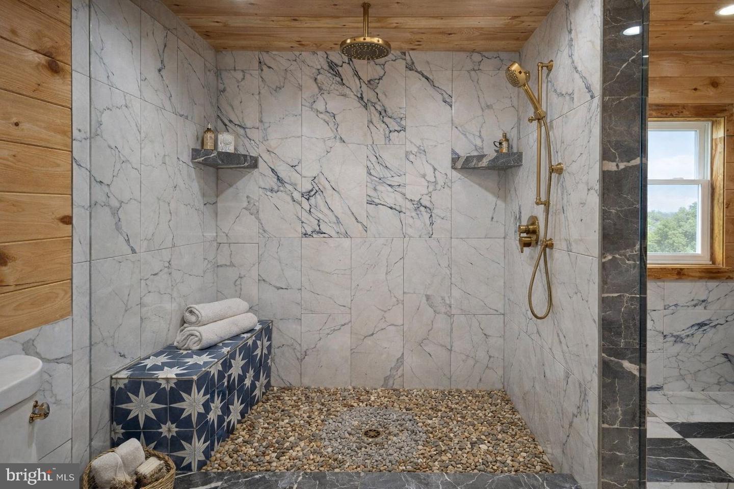 613 AIRPORT RD, LURAY, Virginia 22835, 1 Bedroom Bedrooms, ,1 BathroomBathrooms,Residential,For sale,613 AIRPORT RD,VAPA2006010 MLS # VAPA2006010