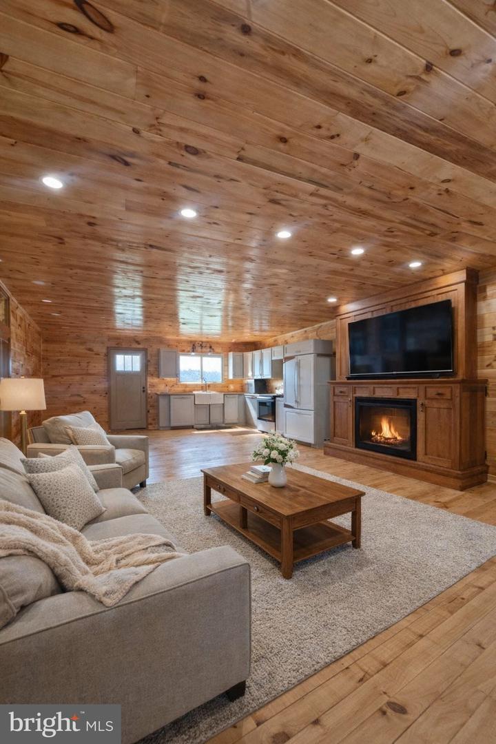 613 AIRPORT RD, LURAY, Virginia 22835, 1 Bedroom Bedrooms, ,1 BathroomBathrooms,Residential,For sale,613 AIRPORT RD,VAPA2006010 MLS # VAPA2006010