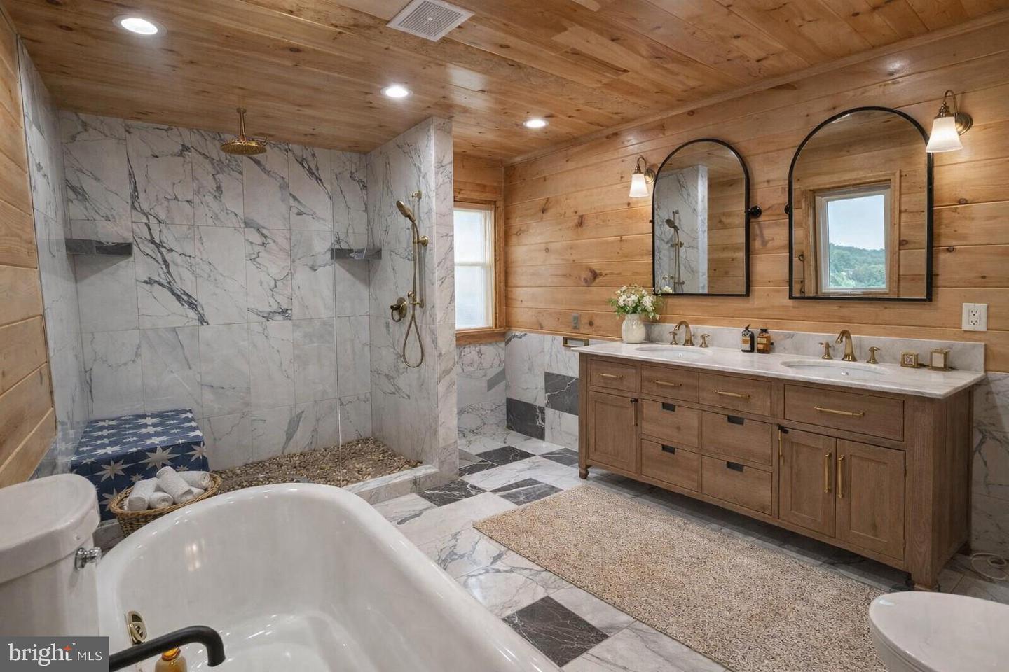 613 AIRPORT RD, LURAY, Virginia 22835, 1 Bedroom Bedrooms, ,1 BathroomBathrooms,Residential,For sale,613 AIRPORT RD,VAPA2006010 MLS # VAPA2006010