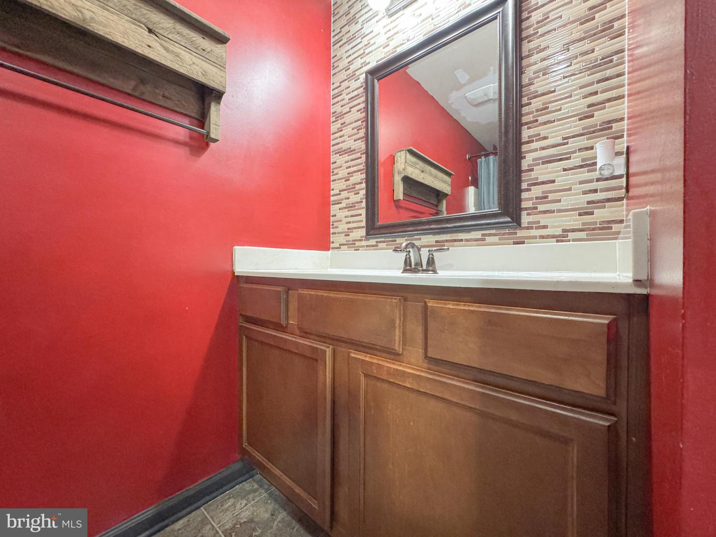 402 BUTTERNUT DR, FREDERICKSBURG, Virginia 22408, 3 Bedrooms Bedrooms, ,2 BathroomsBathrooms,Residential,For sale,402 BUTTERNUT DR,VASP2039120 MLS # VASP2039120