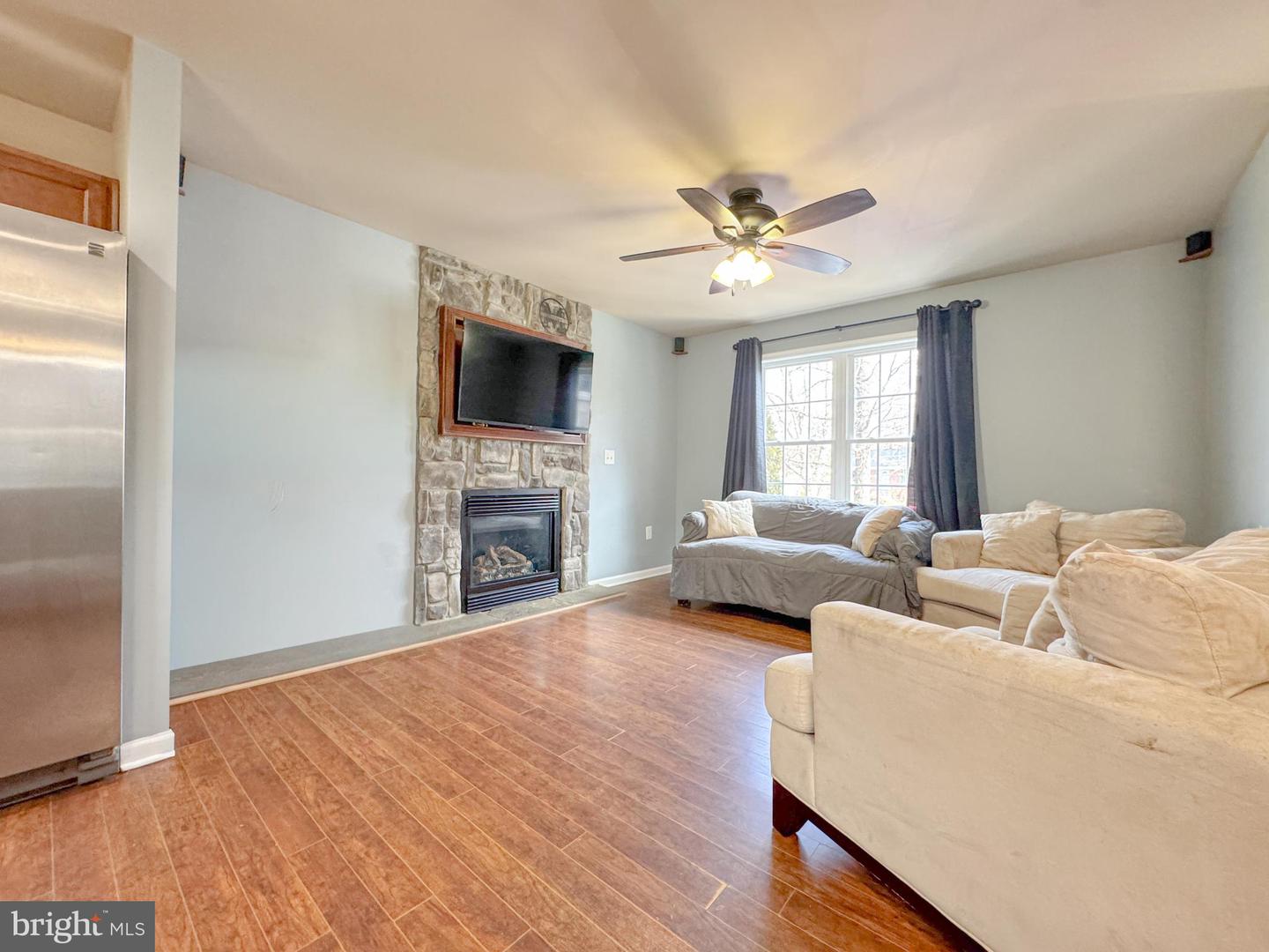 402 BUTTERNUT DR, FREDERICKSBURG, Virginia 22408, 3 Bedrooms Bedrooms, ,2 BathroomsBathrooms,Residential,For sale,402 BUTTERNUT DR,VASP2039120 MLS # VASP2039120