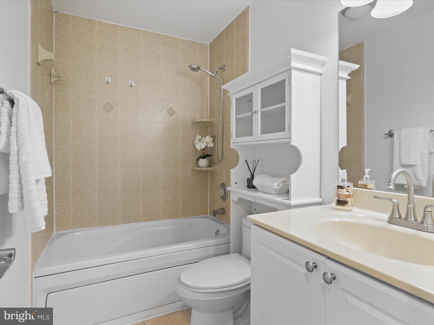 1300 TAYLOR ST NW #4, WASHINGTON, District Of Columbia 20011, 2 Bedrooms Bedrooms, ,2 BathroomsBathrooms,Residential,For sale,1300 TAYLOR ST NW #4,DCDC2245074 MLS # DCDC2245074