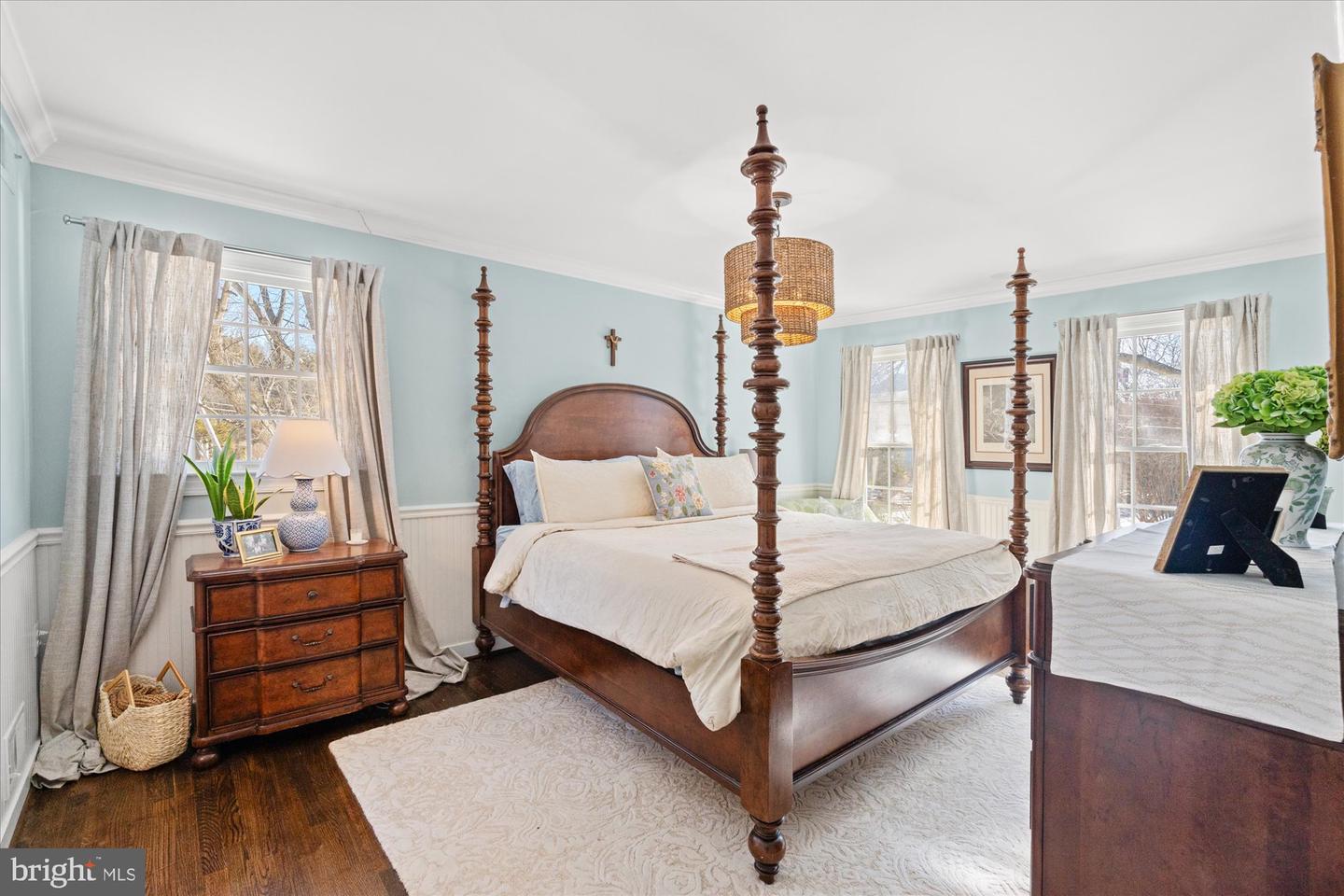 2100 WITTINGTON BLVD, ALEXANDRIA, Virginia 22308, 5 Bedrooms Bedrooms, ,2 BathroomsBathrooms,Residential,For sale,2100 WITTINGTON BLVD,VAFX2289564 MLS # VAFX2289564