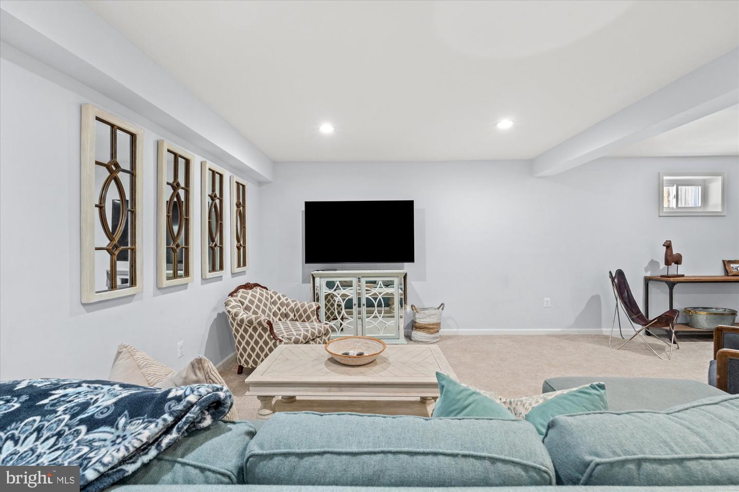 2100 WITTINGTON BLVD, ALEXANDRIA, Virginia 22308, 5 Bedrooms Bedrooms, ,2 BathroomsBathrooms,Residential,For sale,2100 WITTINGTON BLVD,VAFX2289564 MLS # VAFX2289564