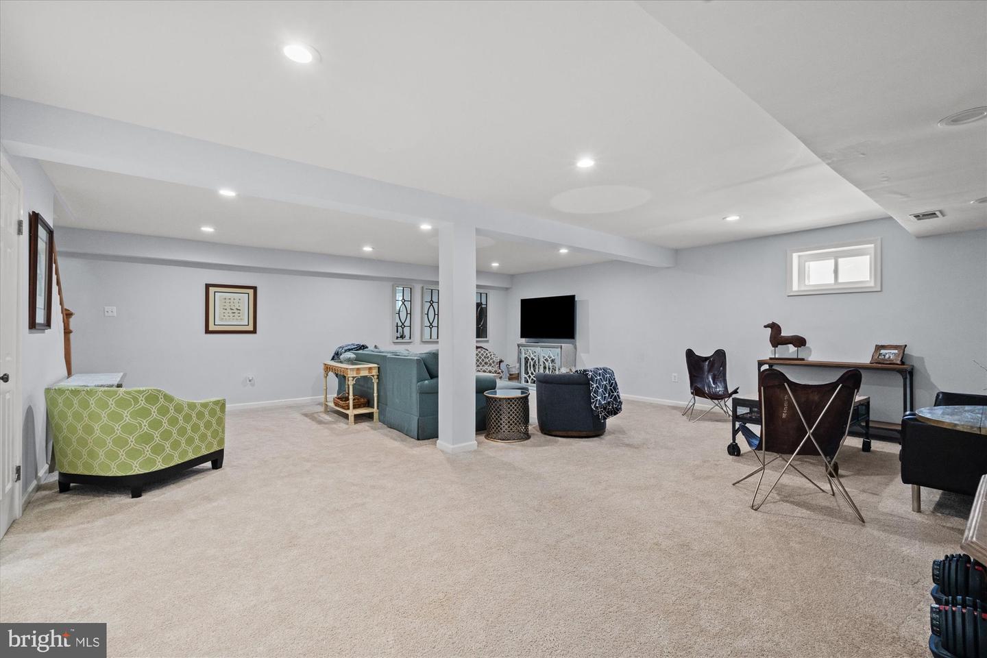 2100 WITTINGTON BLVD, ALEXANDRIA, Virginia 22308, 5 Bedrooms Bedrooms, ,2 BathroomsBathrooms,Residential,For sale,2100 WITTINGTON BLVD,VAFX2289564 MLS # VAFX2289564