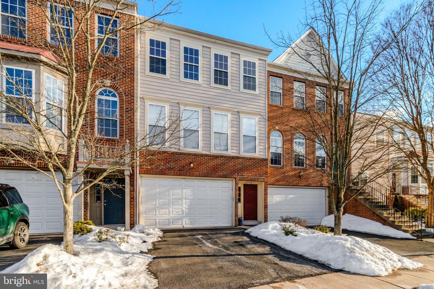 6735 APPLEMINT LN, ALEXANDRIA, Virginia 22310, 3 Bedrooms Bedrooms, ,3 BathroomsBathrooms,Residential,For sale,6735 APPLEMINT LN,VAFX2289628 MLS # VAFX2289628