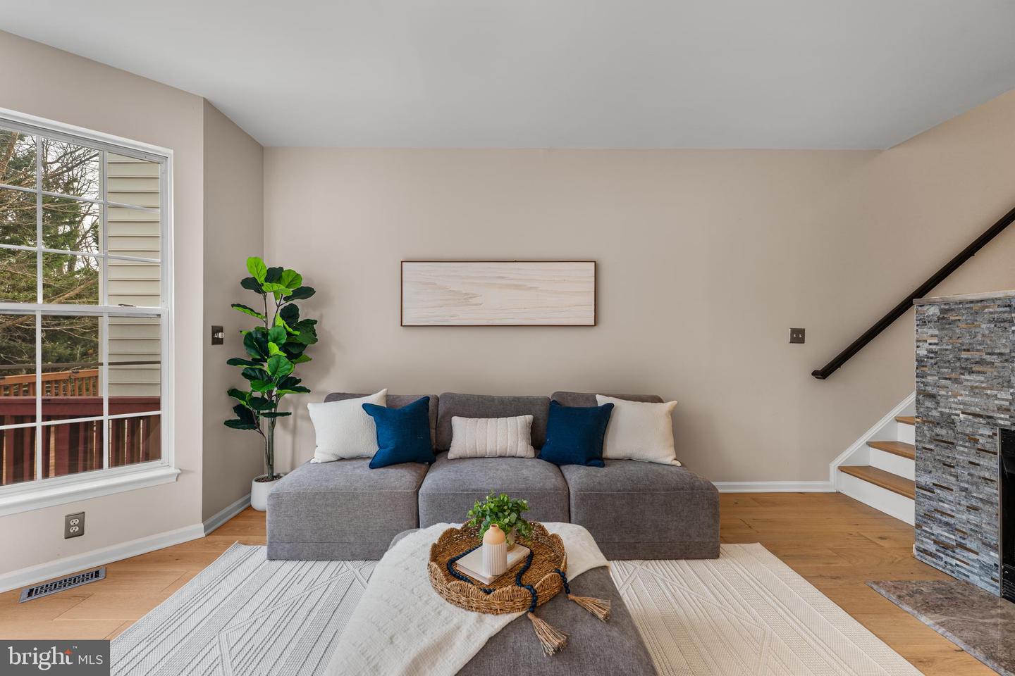 6735 APPLEMINT LN, ALEXANDRIA, Virginia 22310, 3 Bedrooms Bedrooms, ,3 BathroomsBathrooms,Residential,For sale,6735 APPLEMINT LN,VAFX2289628 MLS # VAFX2289628