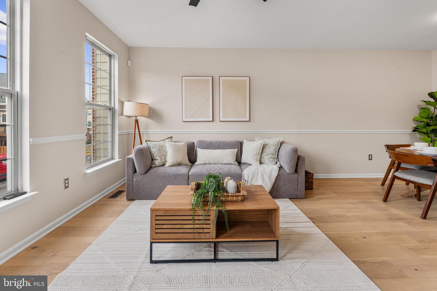 6735 APPLEMINT LN, ALEXANDRIA, Virginia 22310, 3 Bedrooms Bedrooms, ,3 BathroomsBathrooms,Residential,For sale,6735 APPLEMINT LN,VAFX2289628 MLS # VAFX2289628