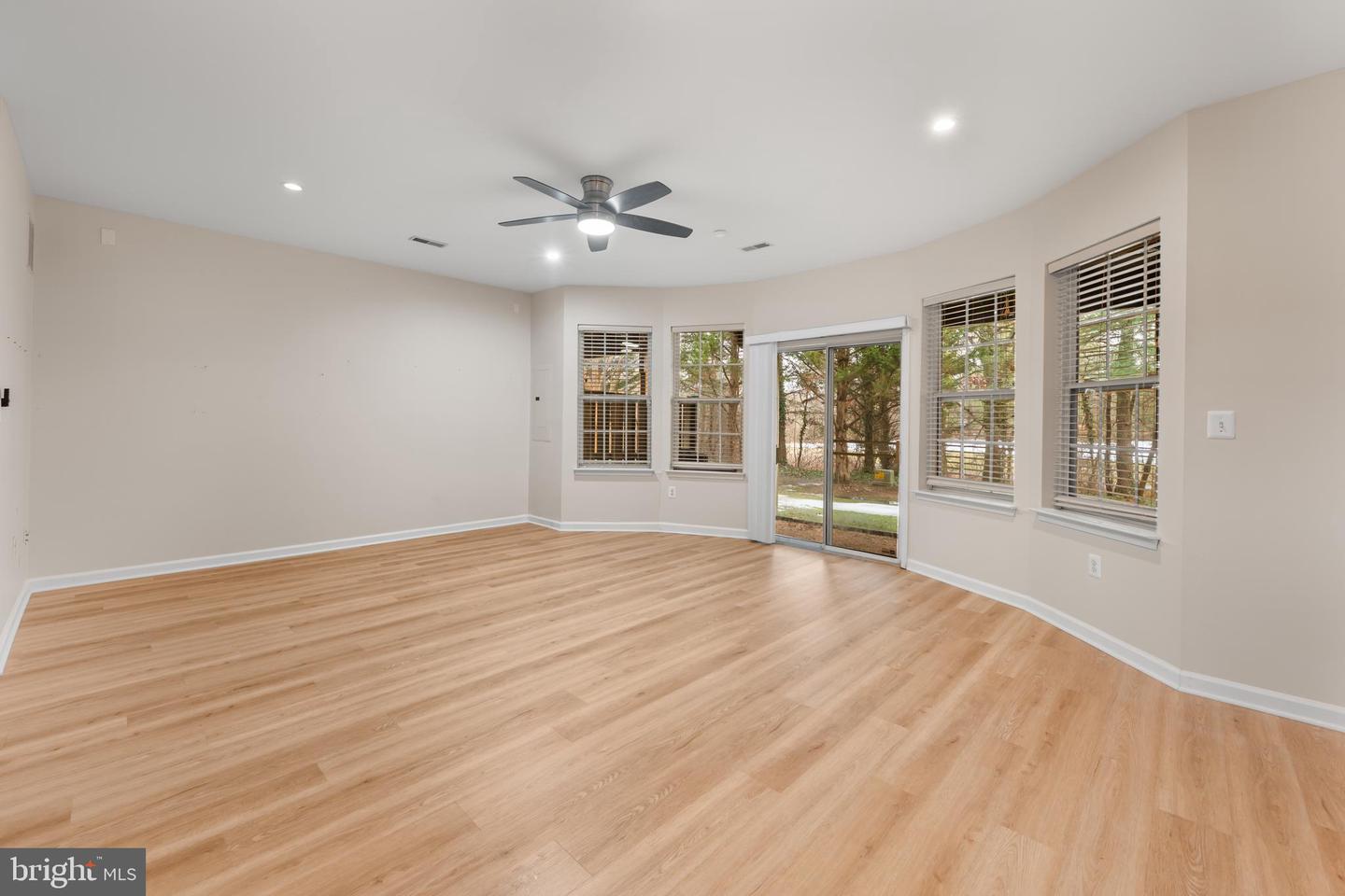 6735 APPLEMINT LN, ALEXANDRIA, Virginia 22310, 3 Bedrooms Bedrooms, ,3 BathroomsBathrooms,Residential,For sale,6735 APPLEMINT LN,VAFX2289628 MLS # VAFX2289628