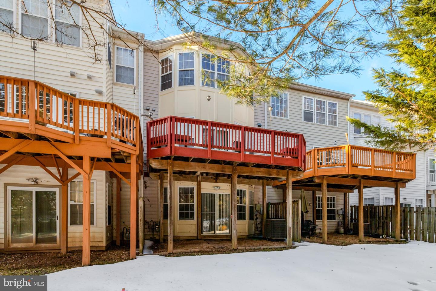 6735 APPLEMINT LN, ALEXANDRIA, Virginia 22310, 3 Bedrooms Bedrooms, ,3 BathroomsBathrooms,Residential,For sale,6735 APPLEMINT LN,VAFX2289628 MLS # VAFX2289628