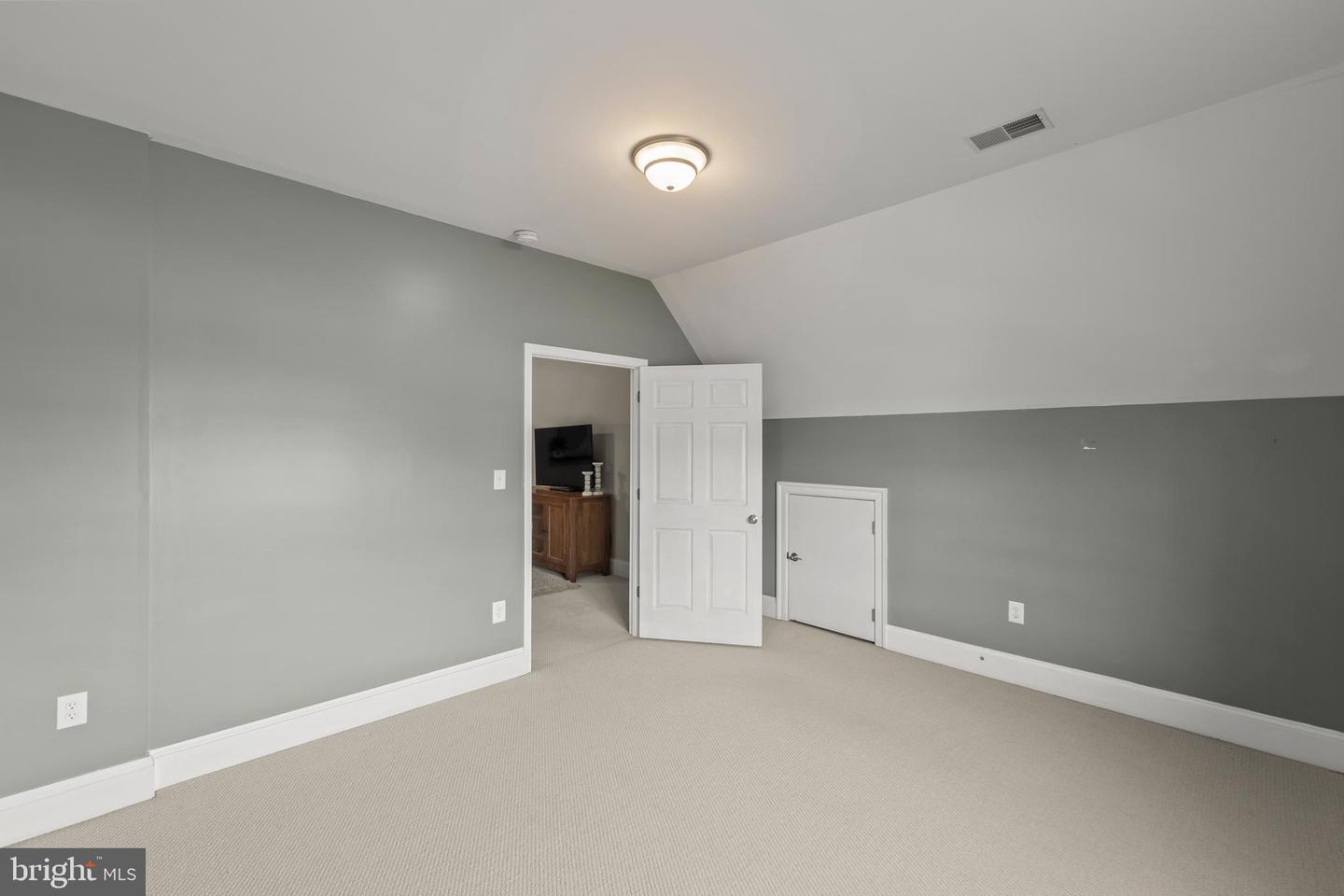 180 ISAAC DR, GORE, Virginia 22637, 5 Bedrooms Bedrooms, ,3 BathroomsBathrooms,Residential,For sale,180 ISAAC DR,VAFV2039458 MLS # VAFV2039458 180 ISAAC DR, GORE, Virginia 22637, 5 Bedrooms Bedrooms, ,3 BathroomsBathrooms,Residential,For sale,180 ISAAC DR,VAFV2039458 MLS # VAFV2039458