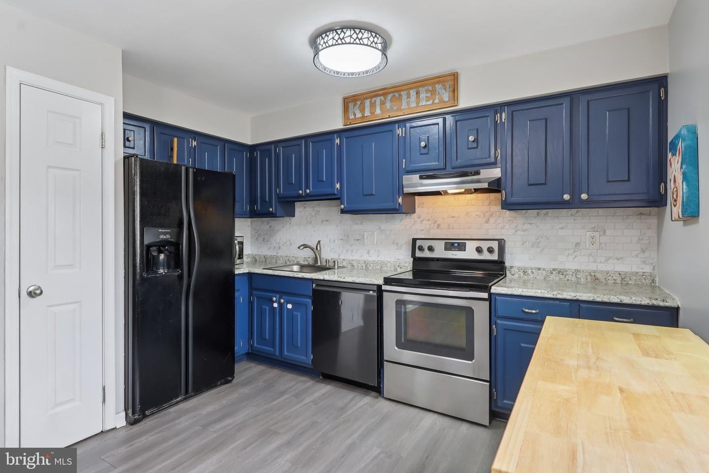 702 GILES PL, STERLING, Virginia 20164, 3 Bedrooms Bedrooms, ,2 BathroomsBathrooms,Residential,For sale,702 GILES PL,VALO2115460 MLS # VALO2115460