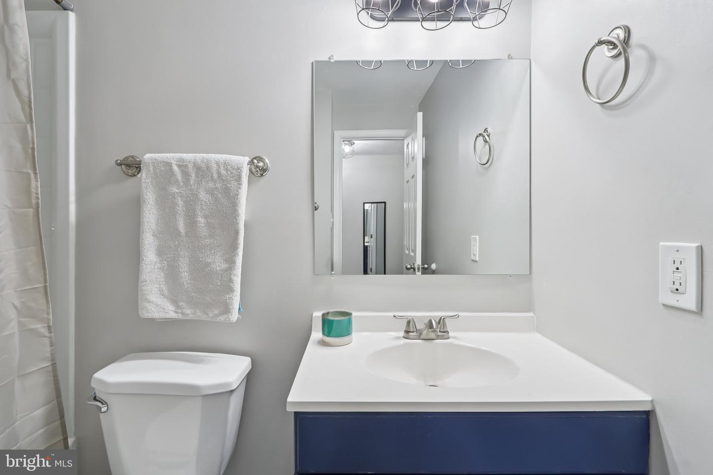 702 GILES PL, STERLING, Virginia 20164, 3 Bedrooms Bedrooms, ,2 BathroomsBathrooms,Residential,For sale,702 GILES PL,VALO2115460 MLS # VALO2115460