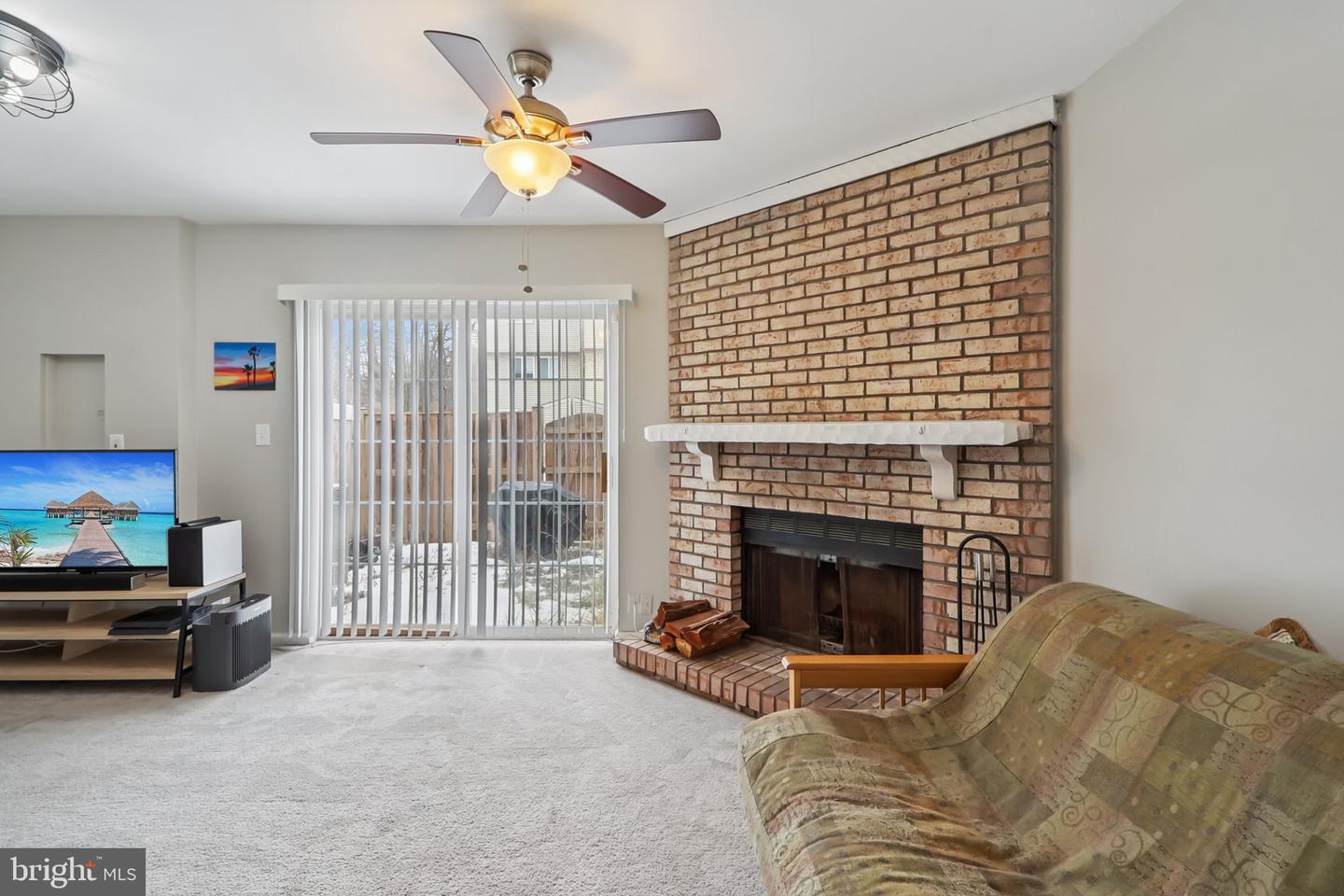 702 GILES PL, STERLING, Virginia 20164, 3 Bedrooms Bedrooms, ,2 BathroomsBathrooms,Residential,For sale,702 GILES PL,VALO2115460 MLS # VALO2115460