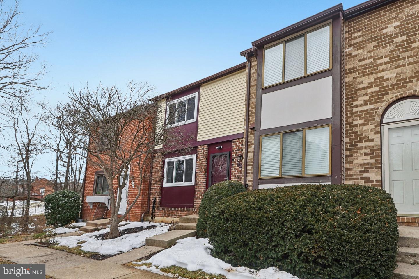 702 GILES PL, STERLING, Virginia 20164, 3 Bedrooms Bedrooms, ,2 BathroomsBathrooms,Residential,For sale,702 GILES PL,VALO2115460 MLS # VALO2115460