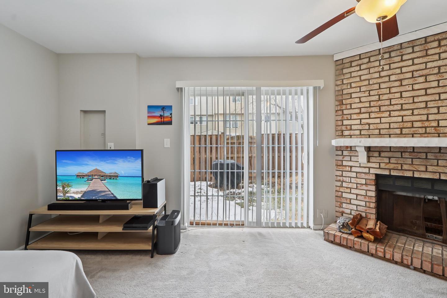 702 GILES PL, STERLING, Virginia 20164, 3 Bedrooms Bedrooms, ,2 BathroomsBathrooms,Residential,For sale,702 GILES PL,VALO2115460 MLS # VALO2115460