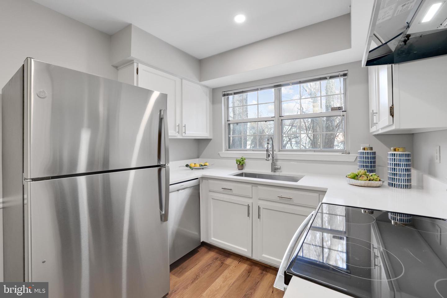 7746 NEW PROVIDENCE DR #93, FALLS CHURCH, Virginia 22042, 3 Bedrooms Bedrooms, ,2 BathroomsBathrooms,Residential,For sale,7746 NEW PROVIDENCE DR #93,VAFX2289744 MLS # VAFX2289744