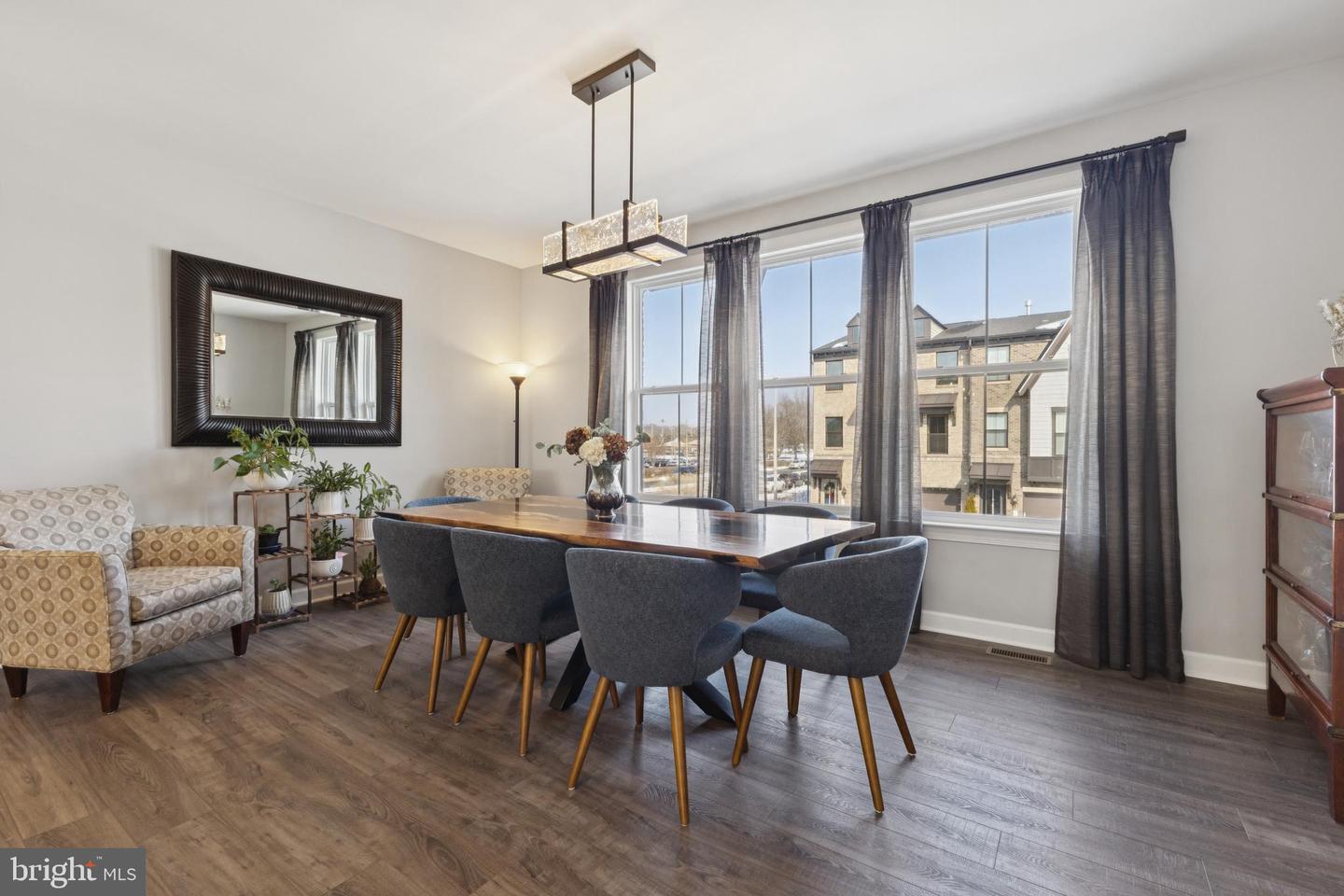 8102 ZOE PL, ALEXANDRIA, Virginia 22306, 3 Bedrooms Bedrooms, ,3 BathroomsBathrooms,Residential,For sale,8102 ZOE PL,VAFX2289760 MLS # VAFX2289760