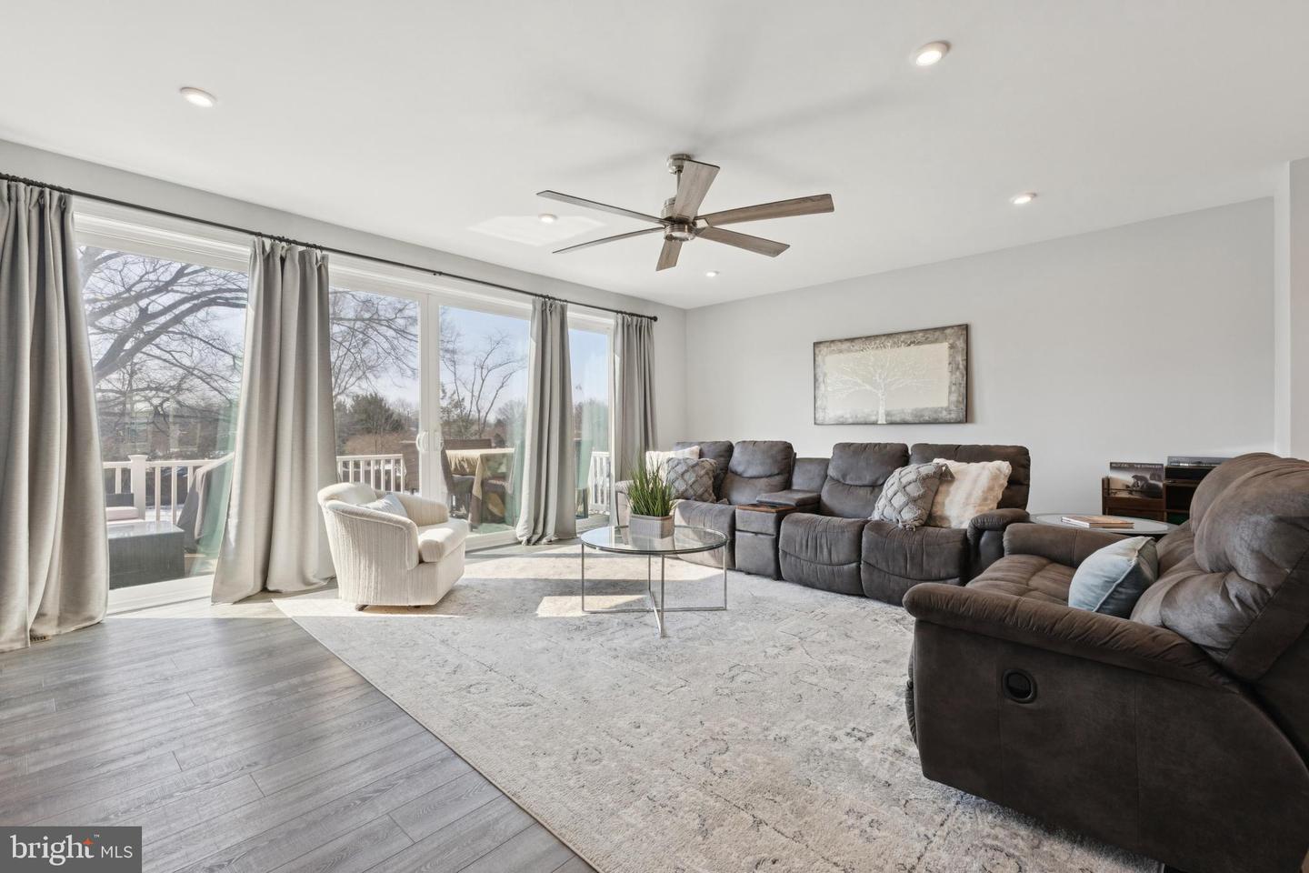 8102 ZOE PL, ALEXANDRIA, Virginia 22306, 3 Bedrooms Bedrooms, ,3 BathroomsBathrooms,Residential,For sale,8102 ZOE PL,VAFX2289760 MLS # VAFX2289760