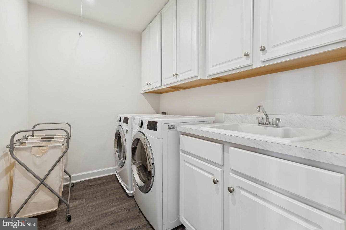 8102 ZOE PL, ALEXANDRIA, Virginia 22306, 3 Bedrooms Bedrooms, ,3 BathroomsBathrooms,Residential,For sale,8102 ZOE PL,VAFX2289760 MLS # VAFX2289760