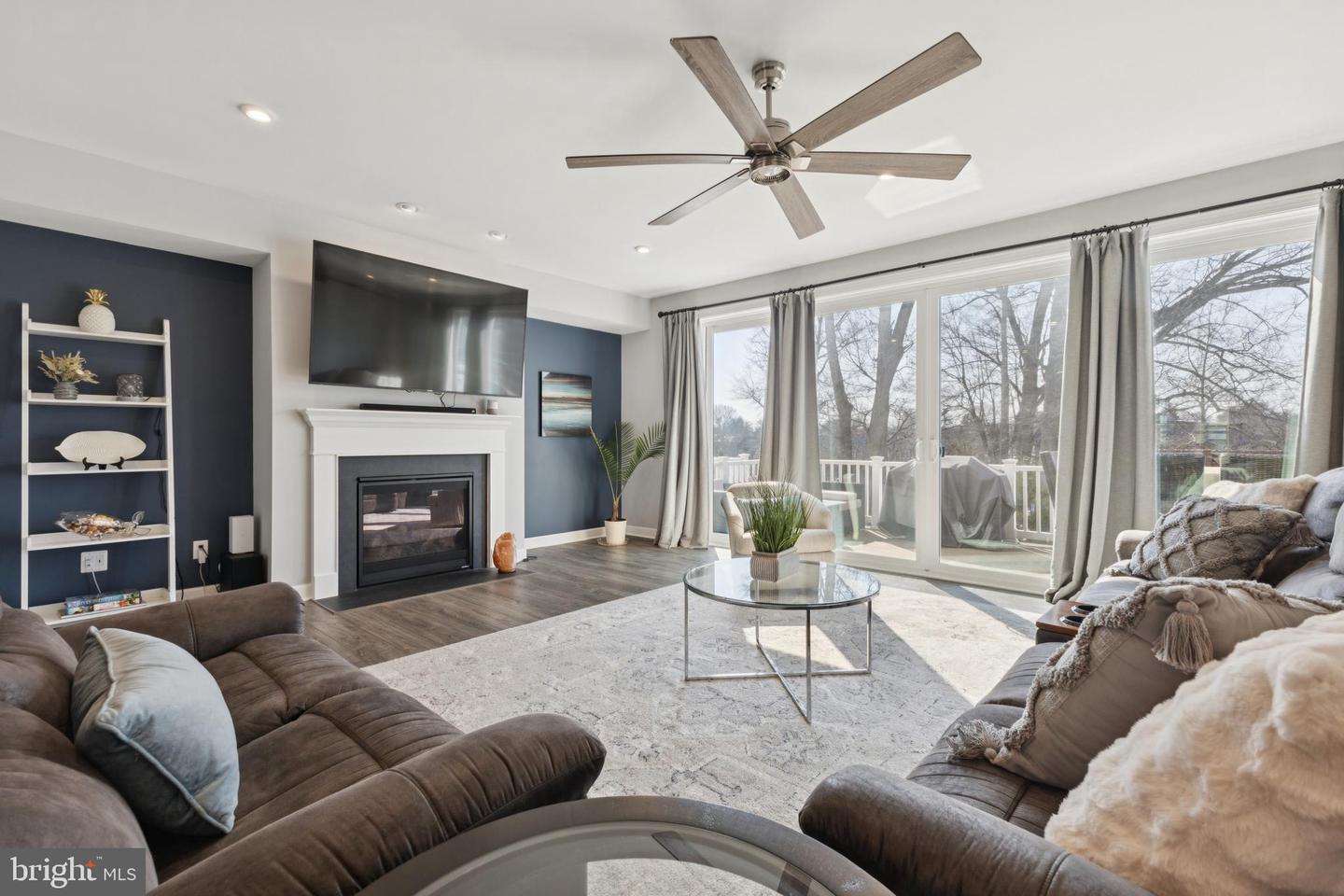 8102 ZOE PL, ALEXANDRIA, Virginia 22306, 3 Bedrooms Bedrooms, ,3 BathroomsBathrooms,Residential,For sale,8102 ZOE PL,VAFX2289760 MLS # VAFX2289760